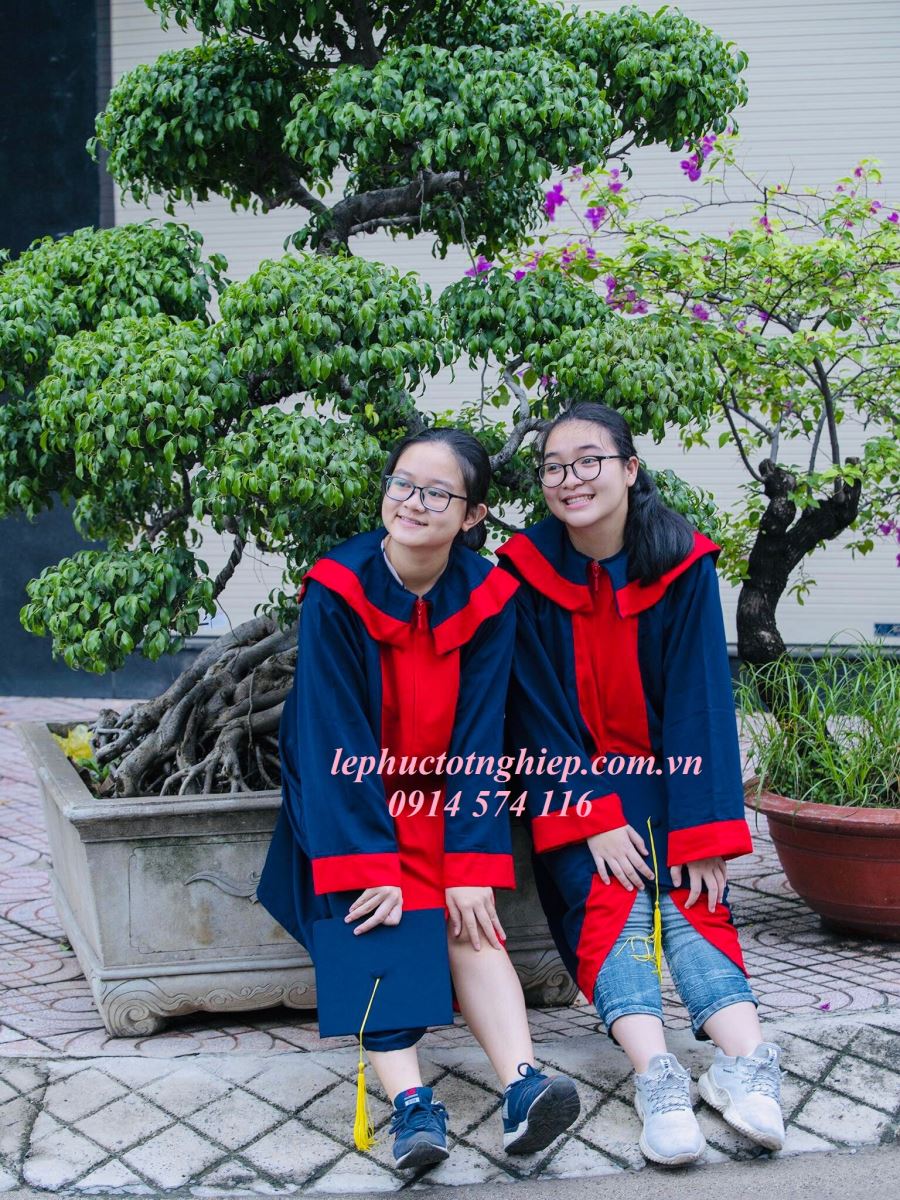 le phuc tot nghiep gia re